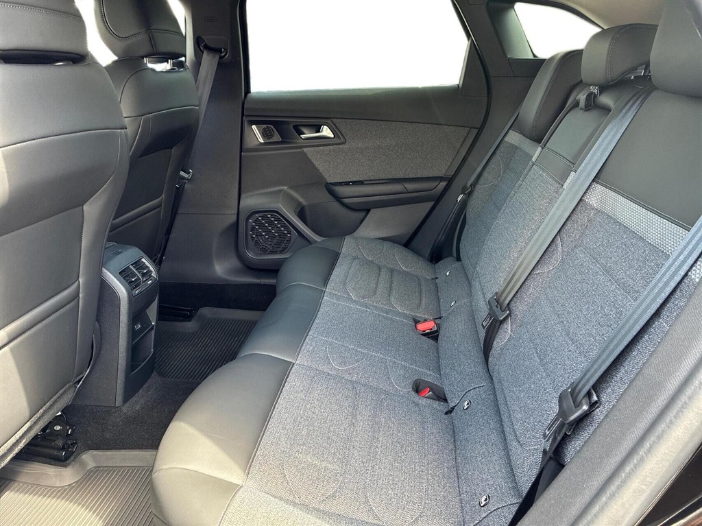 Citroën C5 X 1,6 Plugin-hybrid Concorde Premiere Pack 225HK 5d 8g Aut. - Image 12