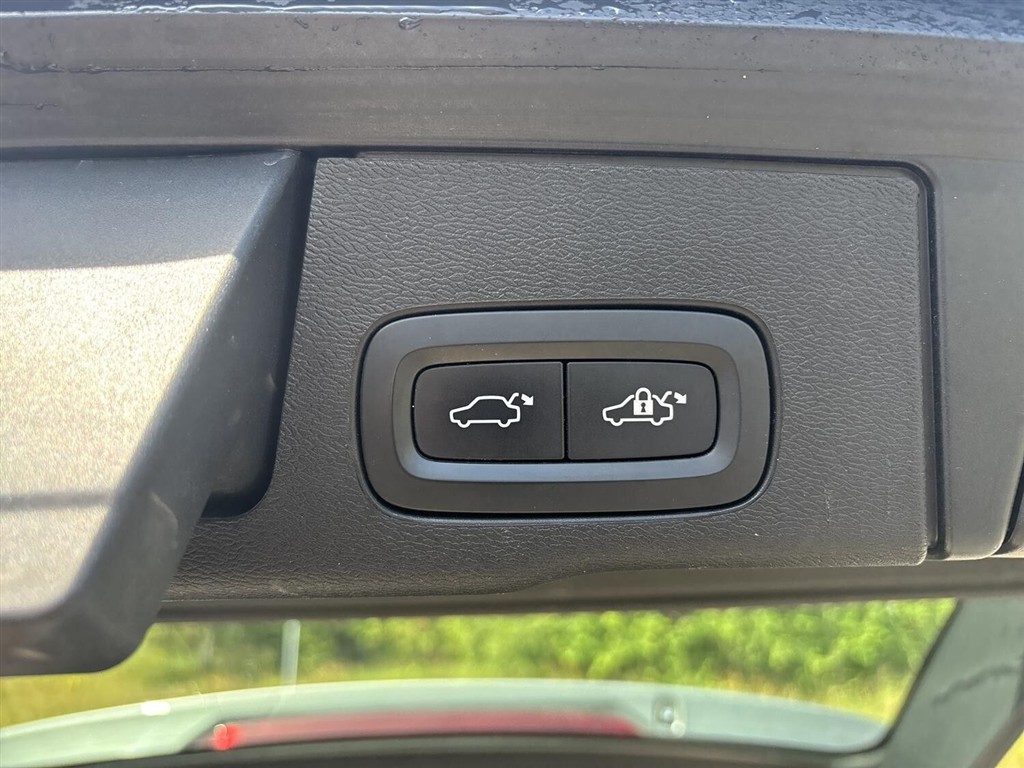 Volvo XC60 2,0 B4 Inscription 197HK 5d 8g Aut. - Image 15