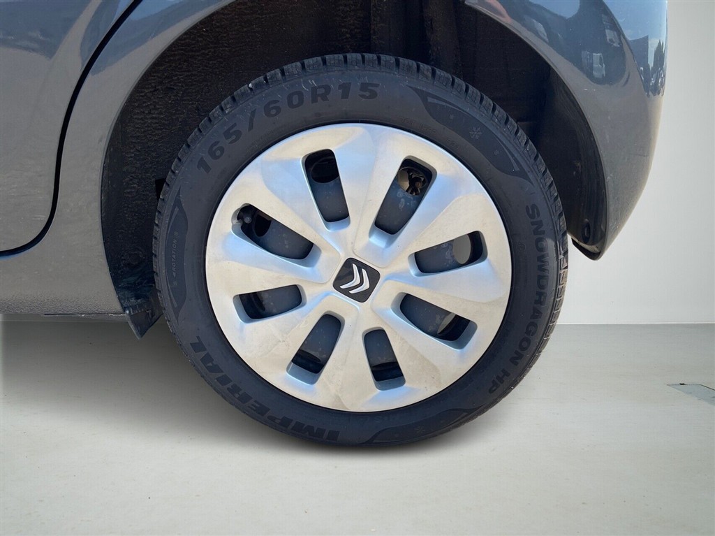 Citroën C1 1,0 VTi Shine 72HK 5d - Image 8