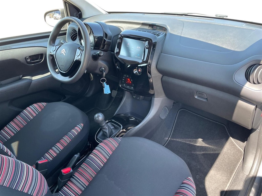 Citroën C1 1,0 VTi Shine 72HK 5d - Image 10