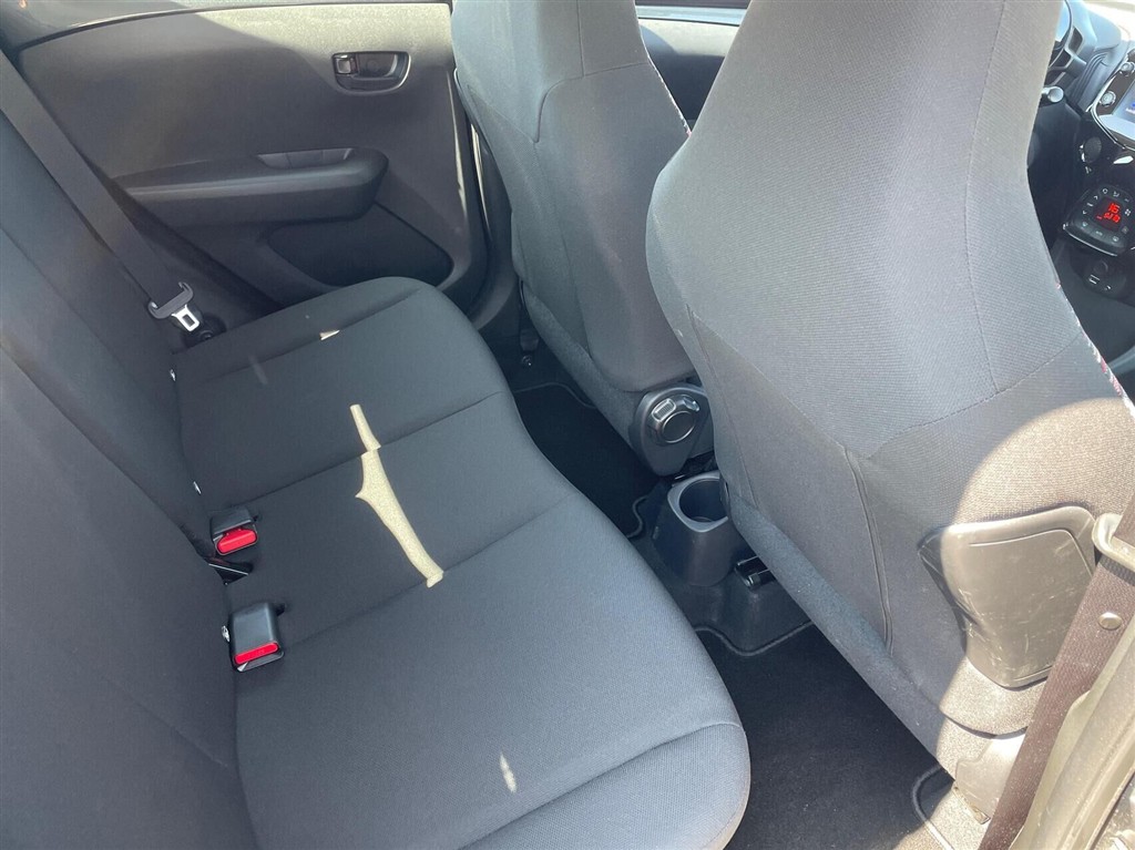 Citroën C1 1,0 VTi Shine 72HK 5d - Image 12