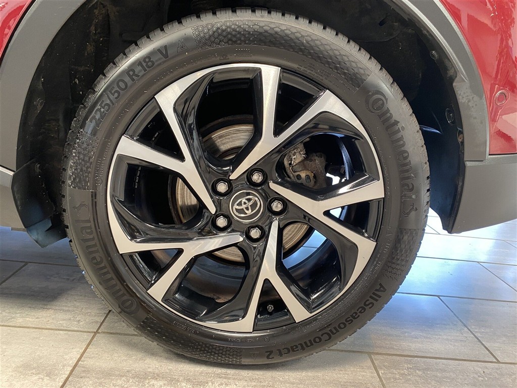 Toyota C-HR 1,8 Hybrid C-LUB Premium Selected Bi-tone Multidrive S 122HK 5d Aut. - Image 7
