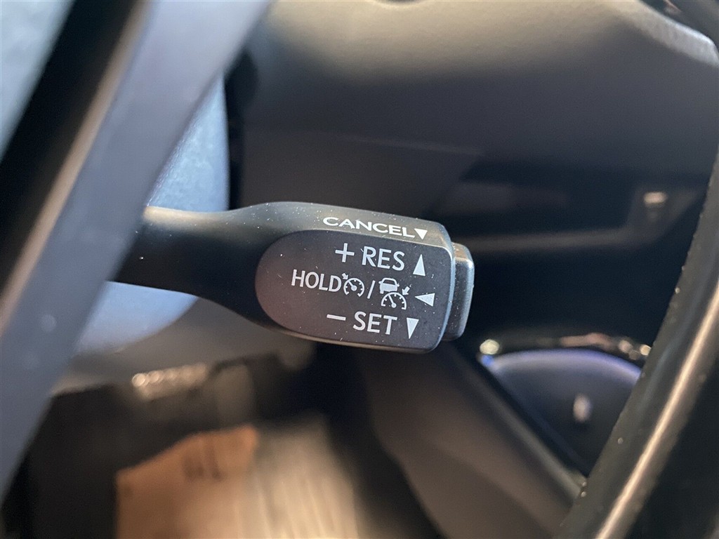 Toyota C-HR 1,8 Hybrid C-LUB Premium Selected Bi-tone Multidrive S 122HK 5d Aut. - Image 14