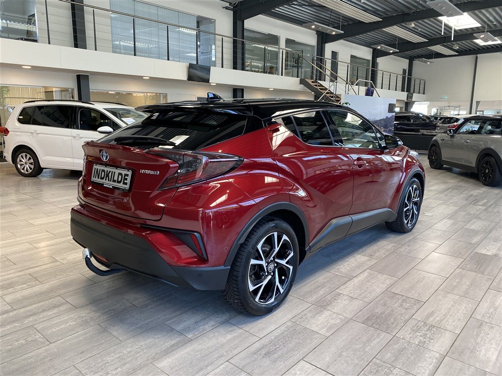 Toyota C-HR 1,8 Hybrid C-LUB Premium Selected Bi-tone Multidrive S 122HK 5d Aut. - Image 5