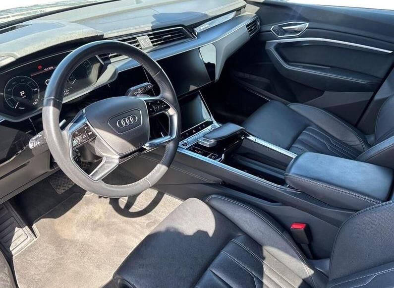 Audi Q8 55 E-tron Prestige Quattro 408HK 5d Aut. - Image 9