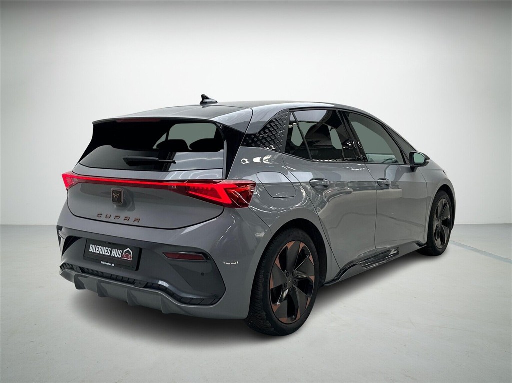 Cupra Born EL Dinamica Pack High 204HK 5d Aut. - Image 2