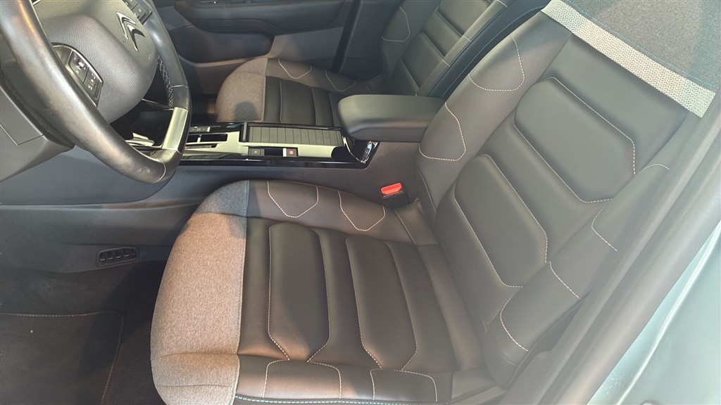 Citroën e-C4 EL Shine 136HK 5d Aut. - Image 6