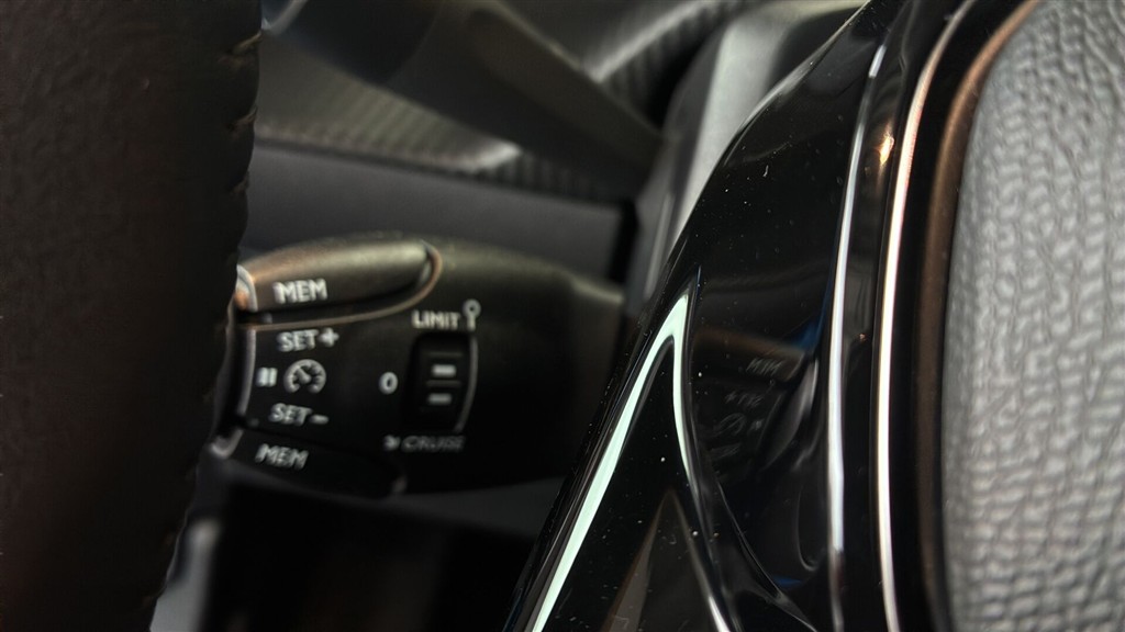 Peugeot e-208 EL Allure 136HK 5d Aut. - Image 14