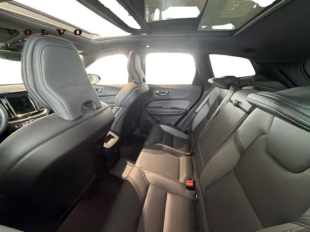 Volvo XC60 2,0 T8 Recharge Plugin-hybrid Ultimate AWD 455HK 5d 8g Aut. - Image 7