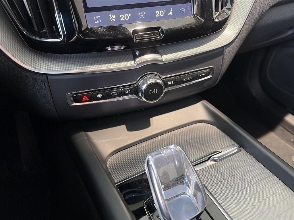 Volvo XC60 2,0 T8 Recharge Plugin-hybrid Ultimate AWD 455HK 5d 8g Aut. - Image 13