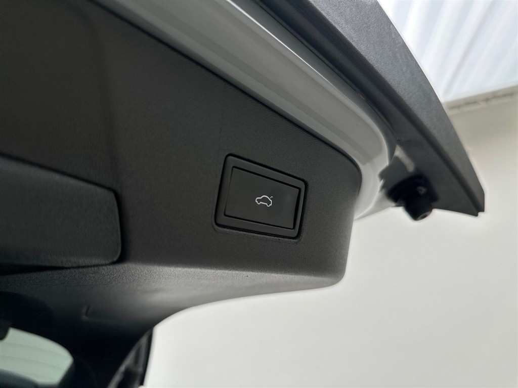 VW ID.4 EL Max Performance 204HK 5d Aut. - Image 22