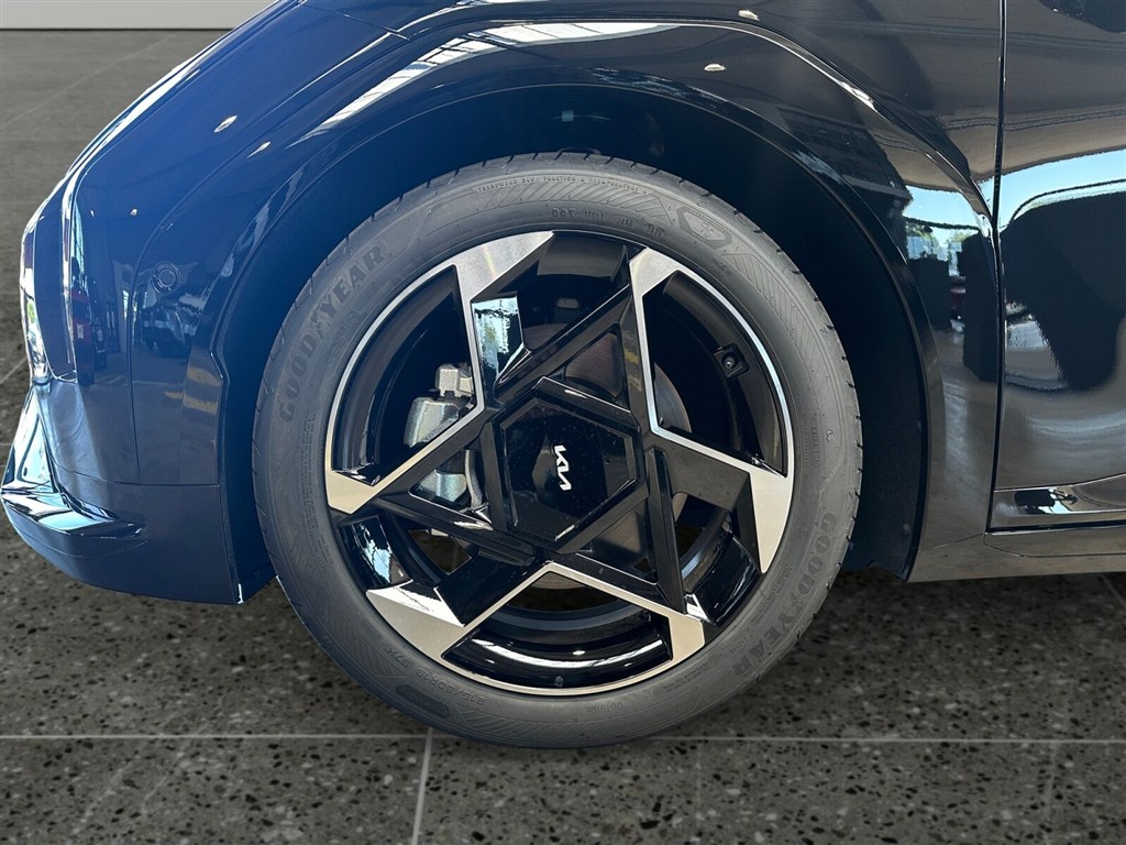 Kia EV4 Fastback EL Long Range GT-Line 204HK Aut. - Image 9