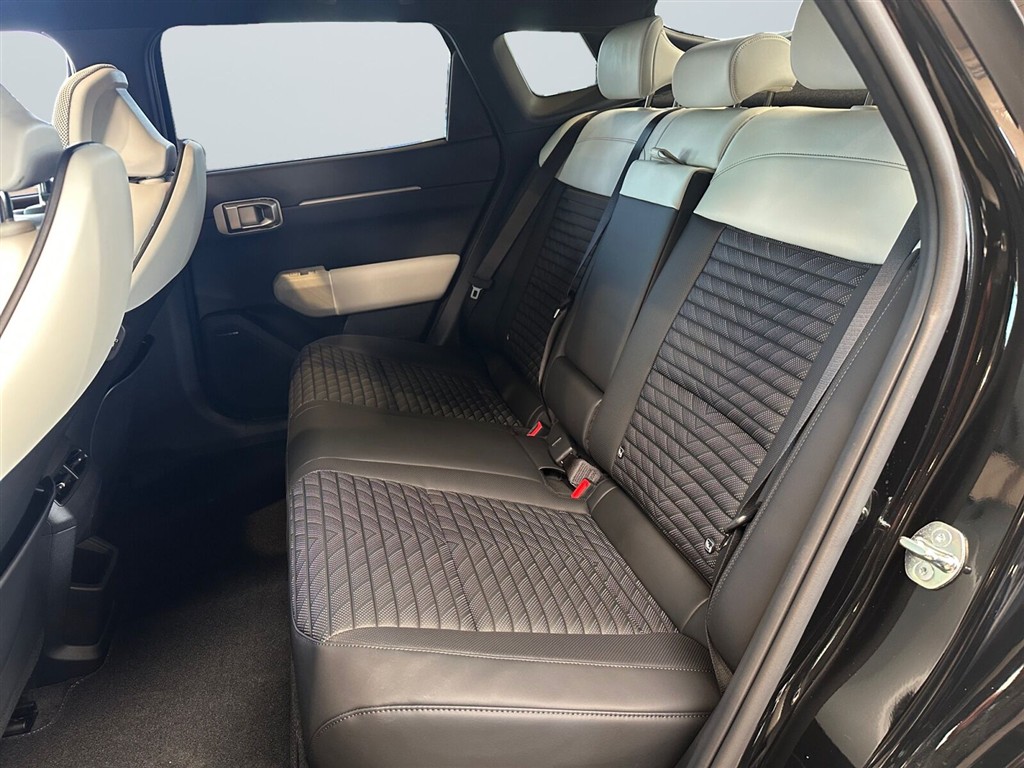 Kia EV4 Fastback EL Long Range GT-Line 204HK Aut. - Image 14