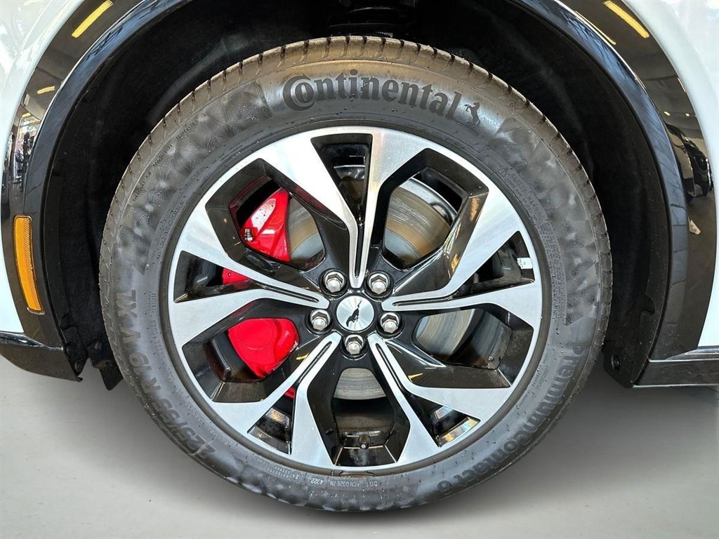 Ford Mustang Mach-E EL UR Premium 294HK 5d Aut. - Image 6