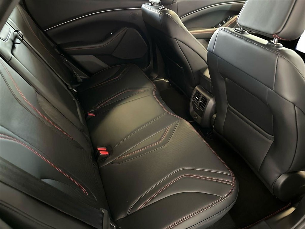 Ford Mustang Mach-E EL UR Premium 294HK 5d Aut. - Image 12