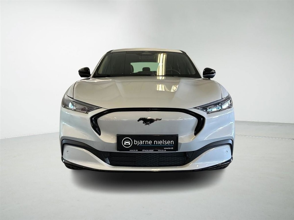 Ford Mustang Mach-E EL UR Premium 294HK 5d Aut. - Image 4