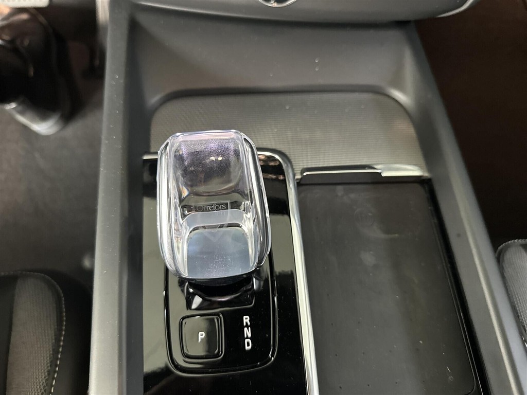 Volvo XC60 2,0 T6 Recharge Plugin-hybrid Plus AWD 350HK 5d 8g Aut. - Image 13