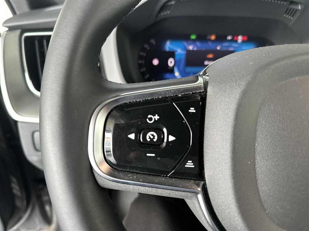 Volvo XC60 2,0 T6 Recharge Plugin-hybrid Plus AWD 350HK 5d 8g Aut. - Image 15