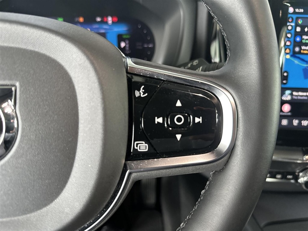 Volvo XC60 2,0 T6 Recharge Plugin-hybrid Plus AWD 350HK 5d 8g Aut. - Image 16