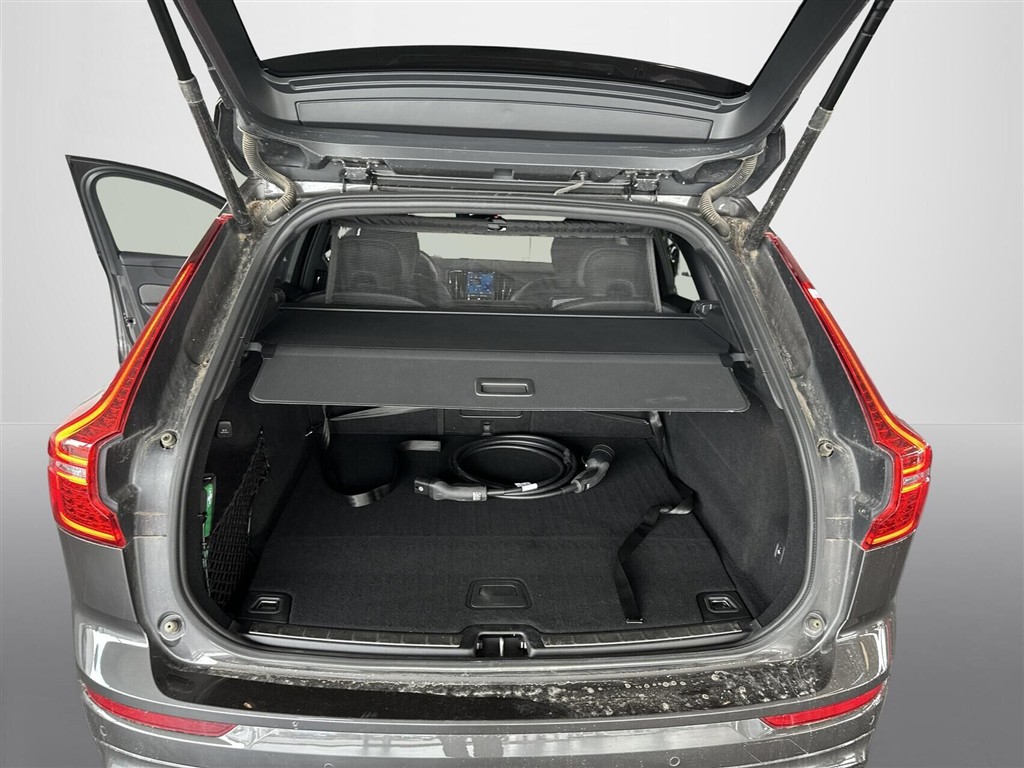 Volvo XC60 2,0 T6 Recharge Plugin-hybrid Plus AWD 350HK 5d 8g Aut. - Image 18