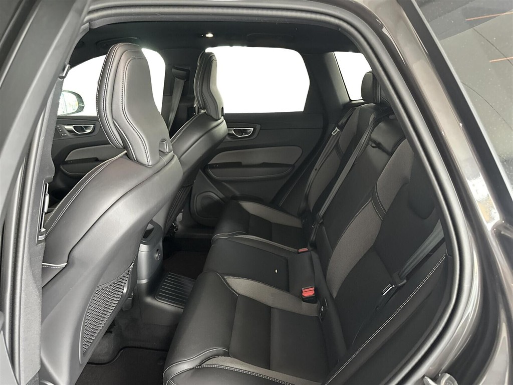 Volvo XC60 2,0 T6 Recharge Plugin-hybrid Plus AWD 350HK 5d 8g Aut. - Image 5