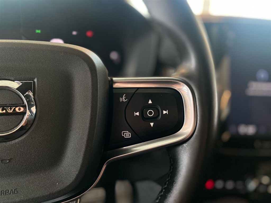 Volvo XC40 P8 Recharge Twin Plus AWD 408HK 5d Aut. - Image 12