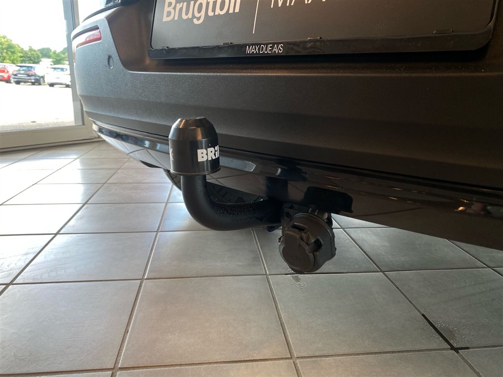 Volvo XC40 P8 Recharge Twin Plus AWD 408HK 5d Aut. - Image 17