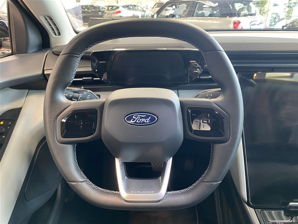 Ford Explorer EL UR Select RWD 286HK 5d Aut. - Image 14