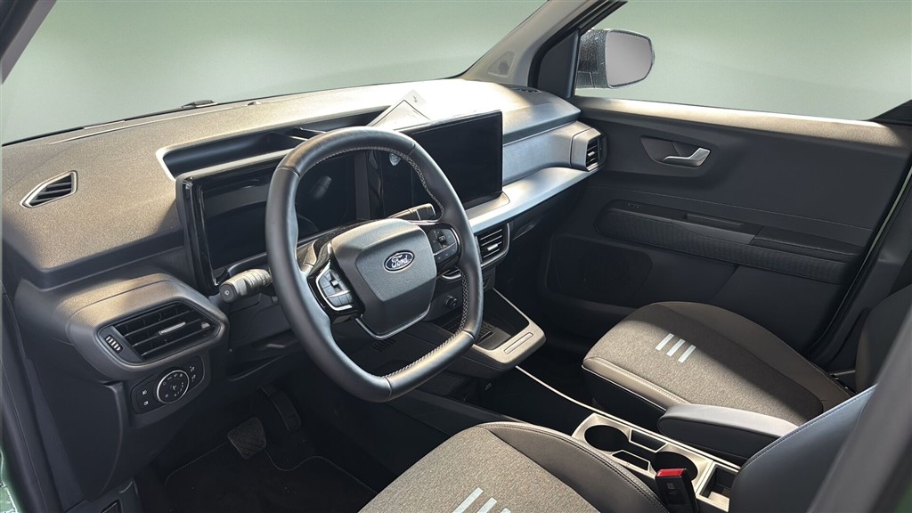 Ford E-Tourneo Courier EL Active 136HK Aut. - Image 11