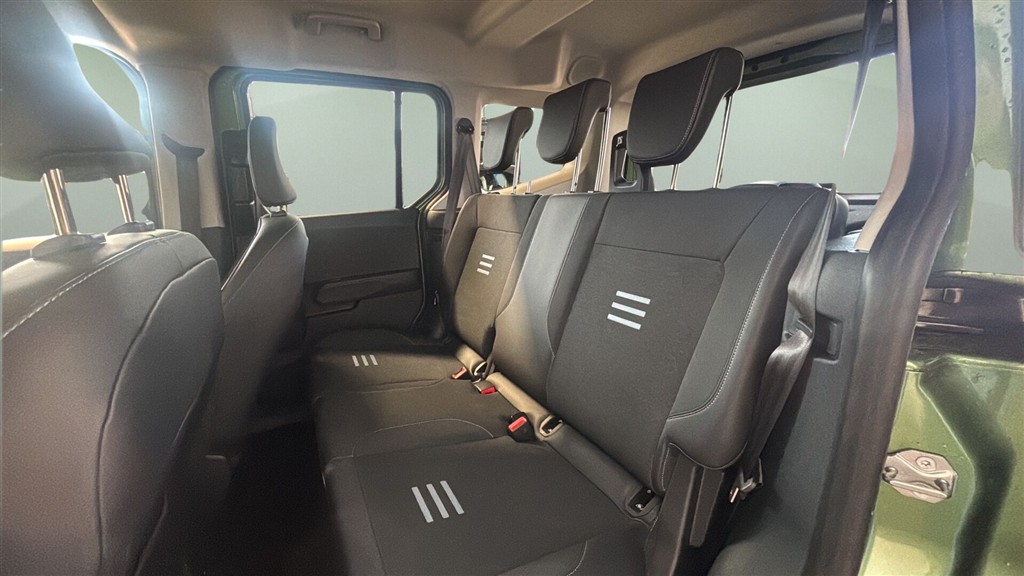 Ford E-Tourneo Courier EL Active 136HK Aut. - Image 4