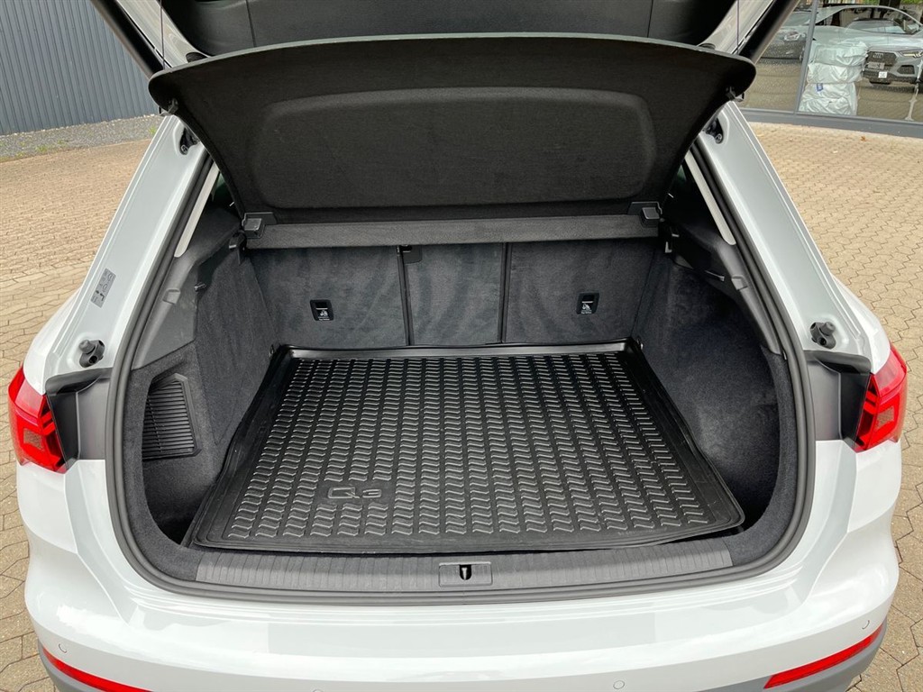 Audi Q3 1,4 45 TFSI e Plugin-hybrid Attitude Plus S Tronic 245HK 5d 6g Aut. - Image 16