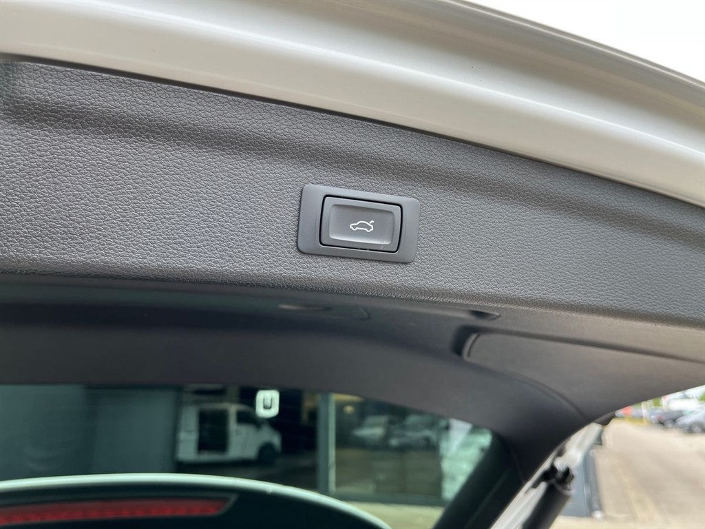 Audi Q3 1,4 45 TFSI e Plugin-hybrid Attitude Plus S Tronic 245HK 5d 6g Aut. - Image 17