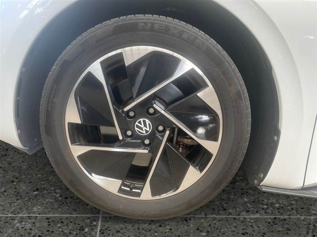 VW ID.3 EL 1st 204HK 5d Aut. - Image 4