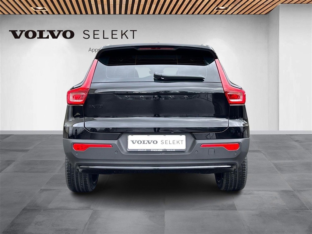 Volvo EX40 Single Motor Extended Range Black Edition 252HK 5d Aut. - Image 7