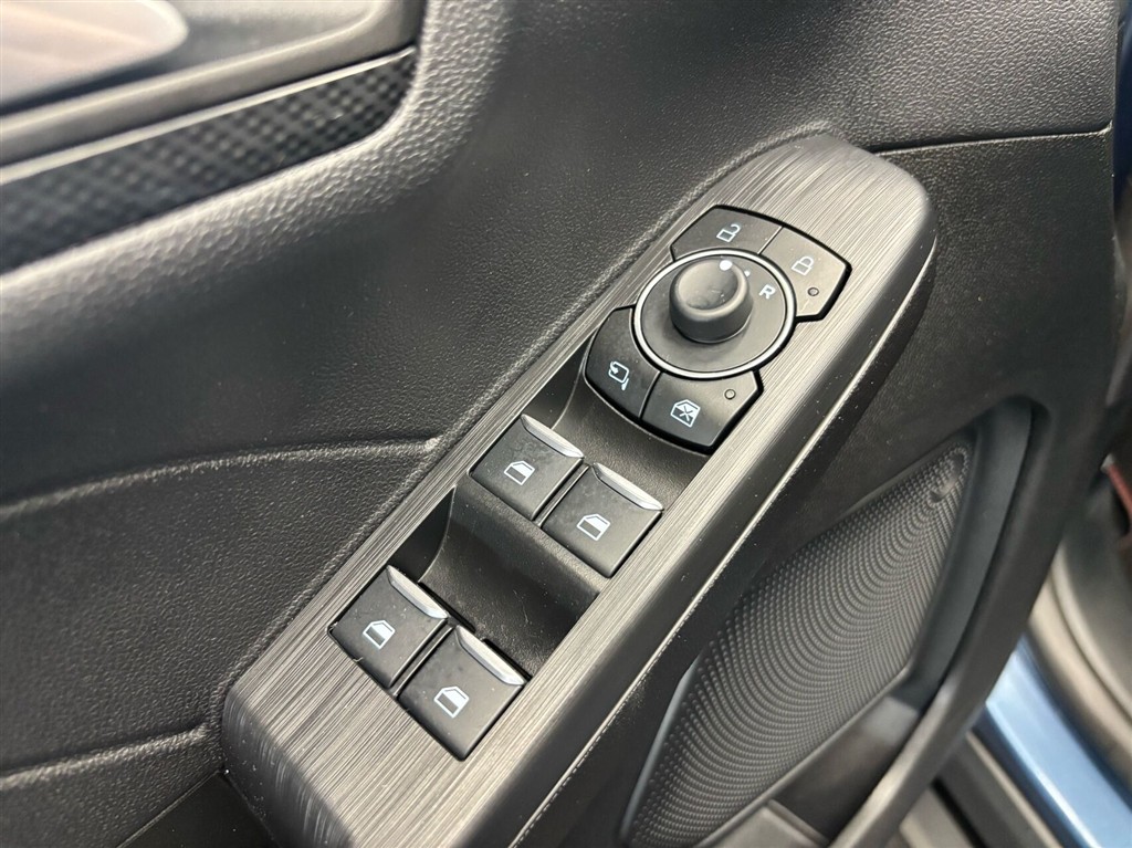Ford Kuga 2,5 Plugin-hybrid ST-Line X CVT 225HK 5d Trinl. Gear - Image 13