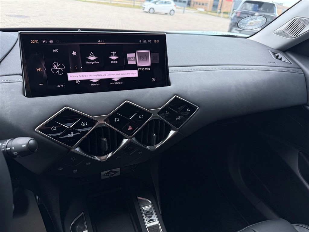 DS DS3 Crossback E-Tense Opera 156HK 5d Aut. - Image 13