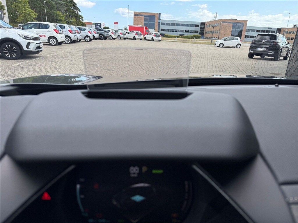 DS DS3 Crossback E-Tense Opera 156HK 5d Aut. - Image 15