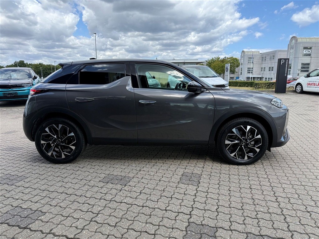 DS DS3 Crossback E-Tense Opera 156HK 5d Aut. - Image 5