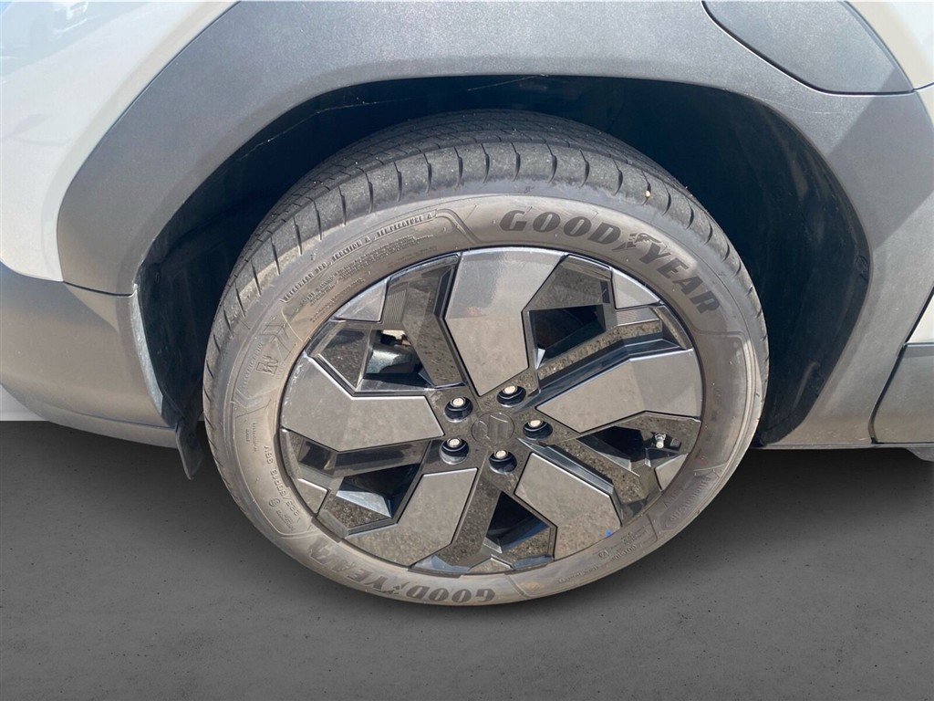 Suzuki eVitara EL Adventure 174HK 5d Aut. - Image 9