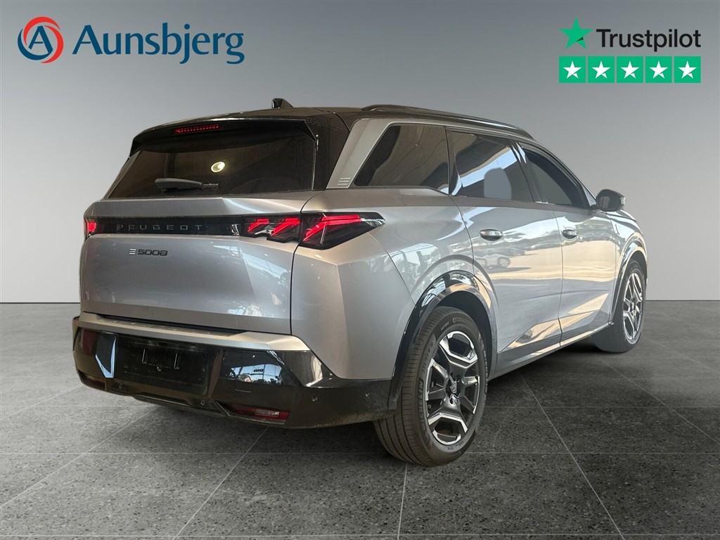 Peugeot e-5008 EL GT Pack 210HK 5d Aut. - Image 2