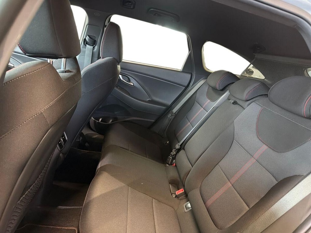 Hyundai i30 Cw 1,5 T-GDI Mild hybrid N-Line DCT 159HK Stc 7g Aut. - Image 9
