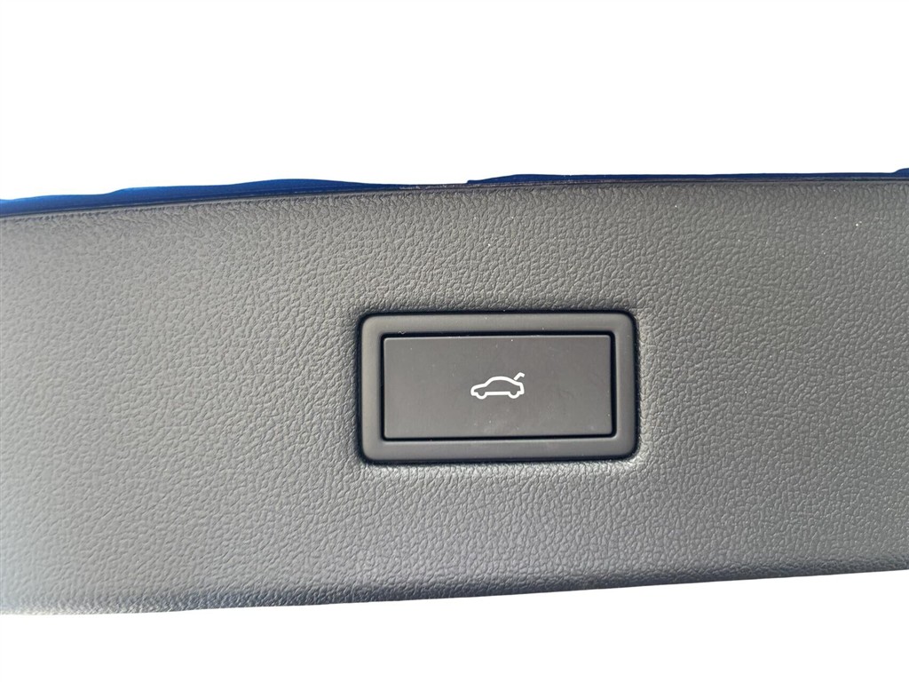 Ford Capri EL UR Premium 286HK 5d Aut. - Image 8