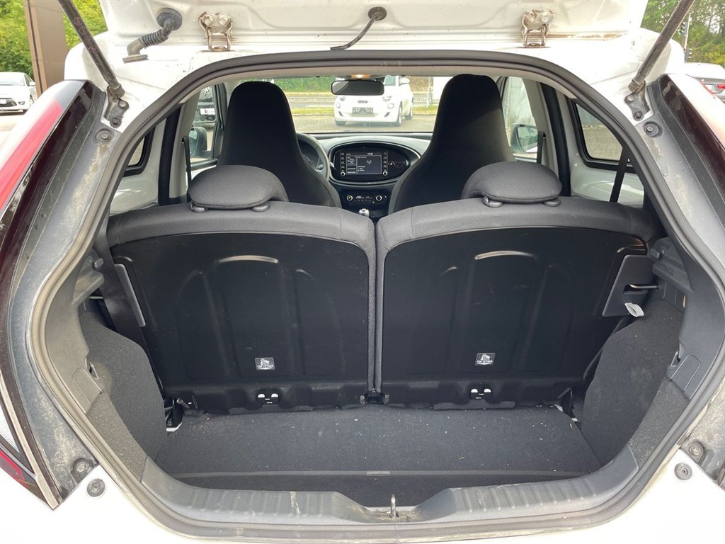 Toyota Aygo X 1,0 VVT-I Active 72HK 5d - Image 16