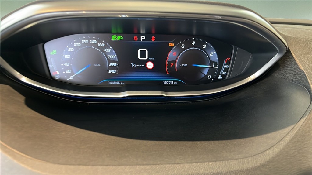 Peugeot 5008 1,2 e-THP Allure EAT6 130HK 5d 6g Aut. - Image 12