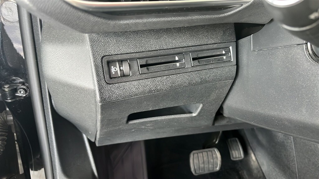 Peugeot 3008 1,2 e-THP Allure EAT6 130HK 5d 6g Aut. - Image 15