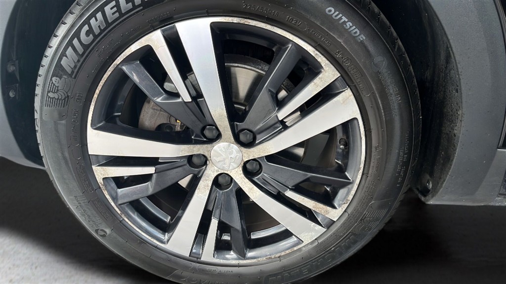 Peugeot 3008 1,2 e-THP Allure EAT6 130HK 5d 6g Aut. - Image 17