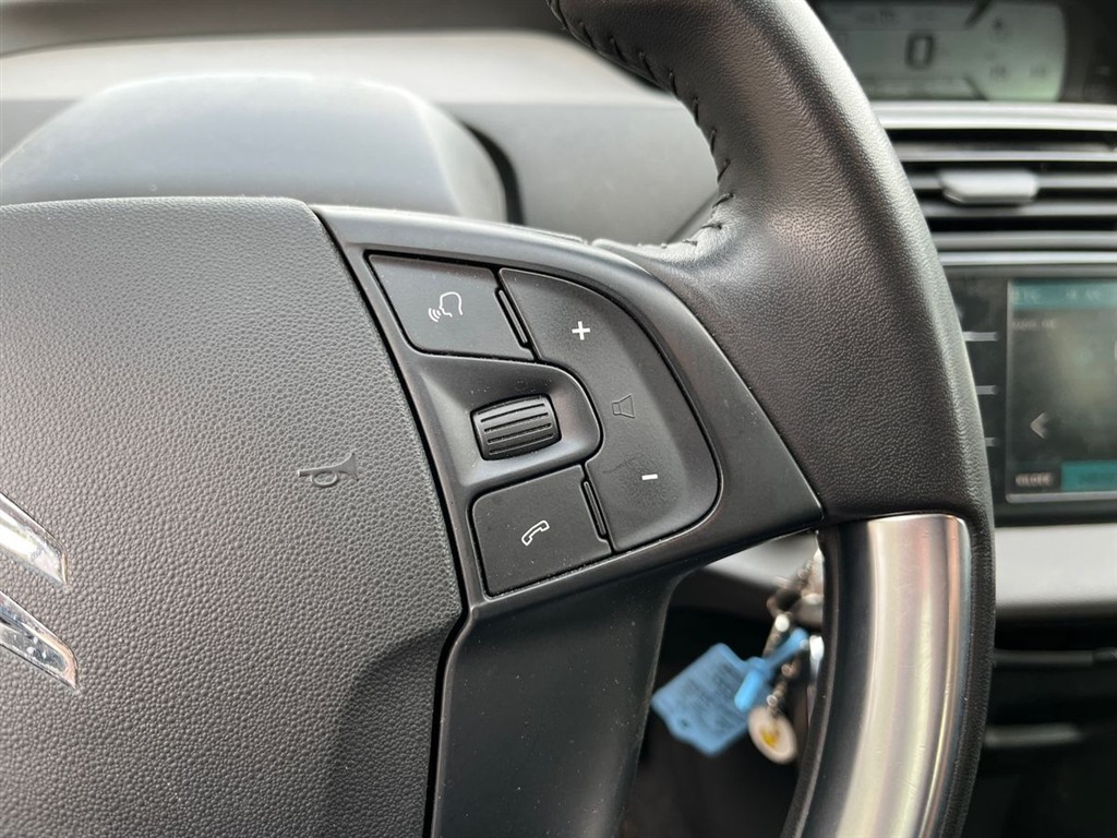 Citroën C4 SpaceTourer 1,6 Blue HDi Iconic start/stop 120HK - Image 16