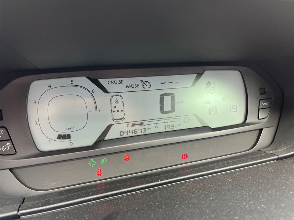 Citroën C4 SpaceTourer 1,6 Blue HDi Iconic start/stop 120HK - Image 18