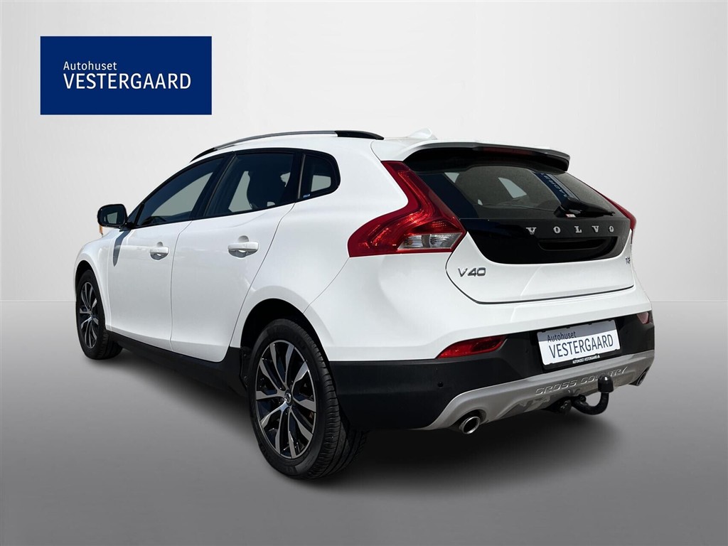 Volvo V40 Cross Country 1,5 T3 Dynamic Edition 152HK 5d 6g Aut. - Image 3