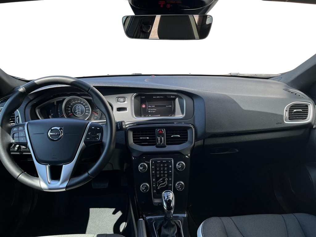 Volvo V40 Cross Country 1,5 T3 Dynamic Edition 152HK 5d 6g Aut. - Image 6
